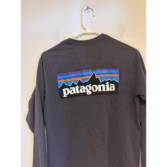 Patagonia P-6 Logo Long-Sleeve Responsibili-T-Shirt - Picture 3 of 4